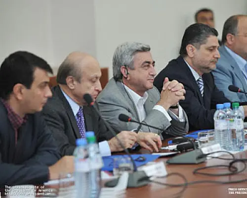 Սերժ Սարգսյանը դիլիջանյան համաժողովի քննարկումները դրական է գնահատել
