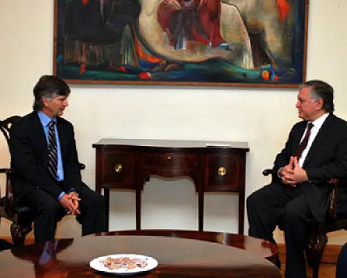 Հայաստանը, ի տարբերություն Ադրբեջանի, չի շահարկում մարդկանց. Նալբանդյան