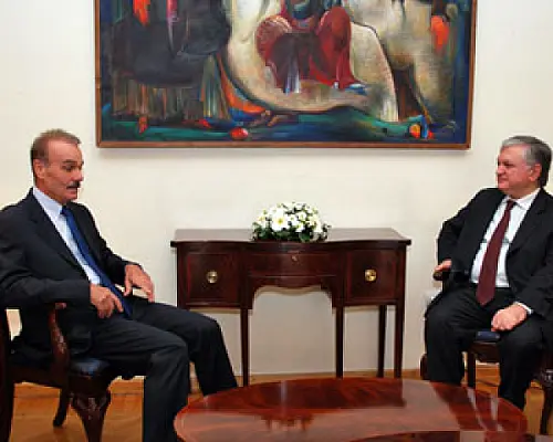 Հայաստանում Ֆրանսիայի դեսպանը հուշամեդալ ստացավ