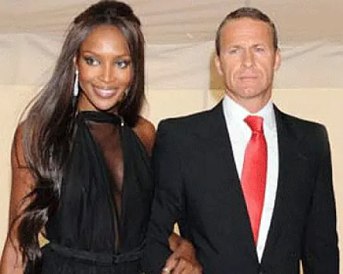 Հանրահայտ մոդելն ու ռուս միլիարդատերը ամուսնանալու են արևի աստծու տաճարում