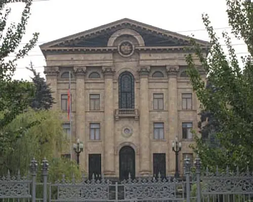 Ընդդիմադիր գործիչը խորհուրդ է տալիս քվերակության չհասցնել ԼՂՀ-ի անկախության հարցը