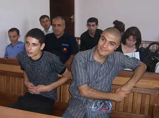 Суд над армянскими оппозиционерами снова отложили