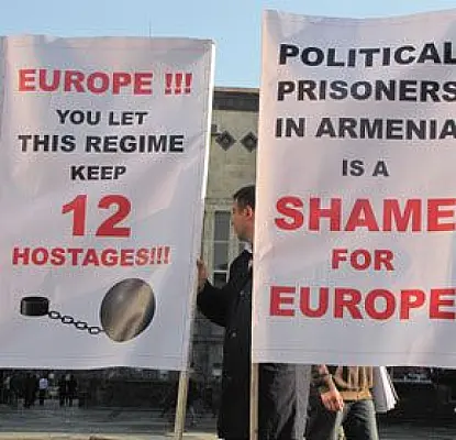 Opposition Demonstration in Front of Armenia's Marriott Hotel Begun with No Incidents