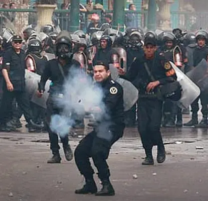 В Египте считают жертв. Полиция продолжает стрелять в толпу