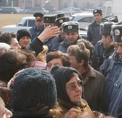 Street Trade at Very Affordable Prices: Protest in Front of Yerevan City Hall on Jan. 26