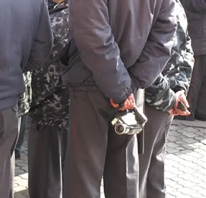 Number of Police Officers Decreased After US Ambassador Arrived on Scene