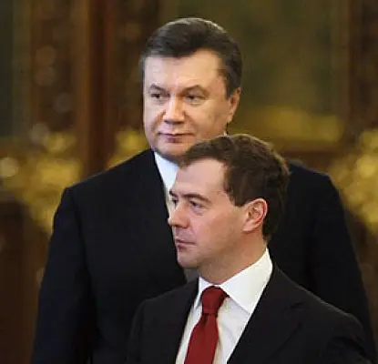 Президент Украины попал в тройку самых популярных мужщин в России