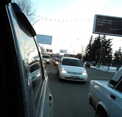 Sit-In Results in Police Removing Blockade on Gyumri-Yerevan Road