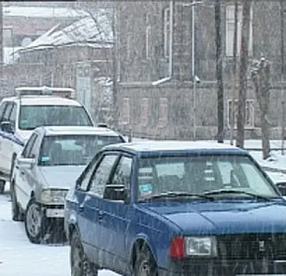 40 машин и 5 км/ч. «Грузинские» автомобилисты пикетируют улицы Гюмри