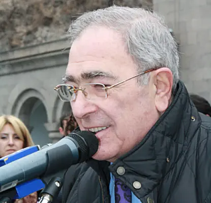 'Here is Where the Dog's Head is Buried': Karapetyan Speaks to Supporters