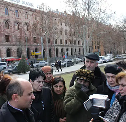 Karapetyan's Rather Confusing Take on the Heritage Party and Clashing with Police
