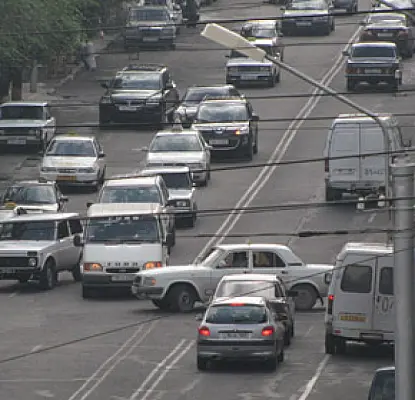 Karepetyan Confident that Businesses will Come with 'Their Own Buses' to Yerevan