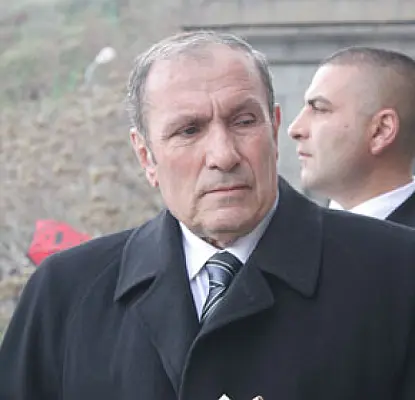 Ter-Petrossian Sets New Deadline For Armenian Leadership