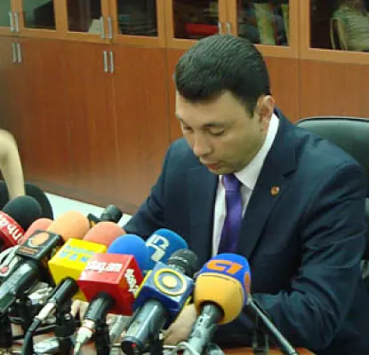 Armenian Authorities will Dialogue with Opposition, But Not on Pre-Term Elections: Sharmazanov