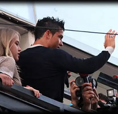 Стамбул встретил Роналду
