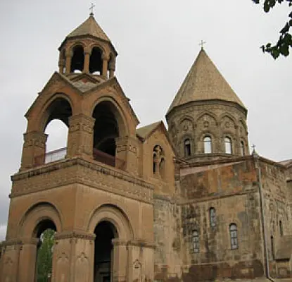 Holy Etchmiadzin Calls Historian 'Insolent' in Church Preservation Debate