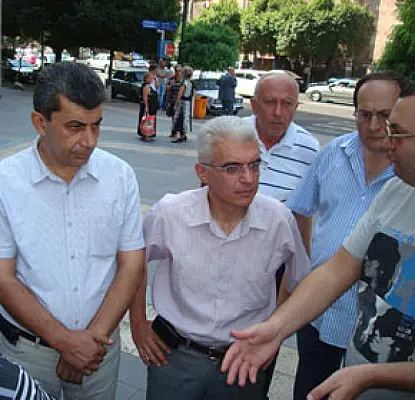 Կոնգրեսը խորհուրդներ է տվել կառավարության շենքի մոտ բողոքողներին