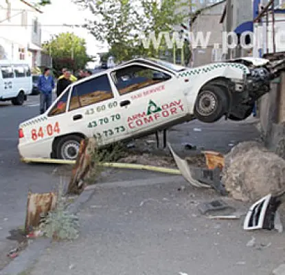 Car Wash Employee Hijacks Taxi Then Crashes into Building