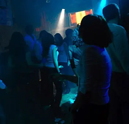 На вечеринке в Калифорнии застрелили трех человек