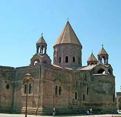 Վարչապետը պաշտպանել է Մայր Աթոռի շենքերը գույքահարկից ազատելու օրենքը