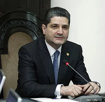 Премьер Армении пообещал недальновидным разбитое корыто