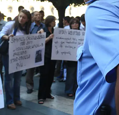 Armenians Call for Release of Human Rights Activist, Prisoner of Conscience Ales Bialiatski