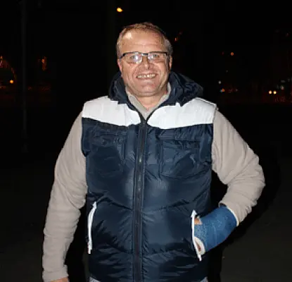 Из-за скудости французского армянский оппозиционер якобы указал на свои гениталии