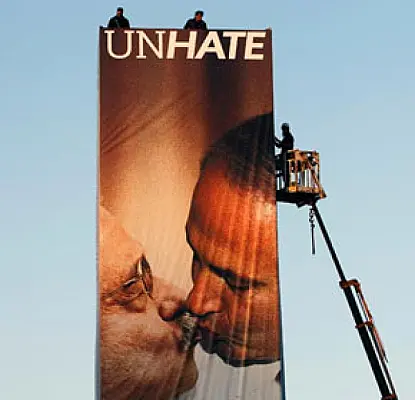 Russia Art Group Parodies Benetton Kissing Politicians Campaign (PHOTOS)