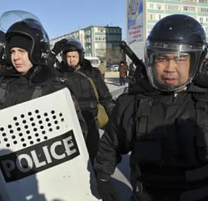«Людей складывали кучами». В Казахстане продолжают «наводить порядок». (ВИДЕО)