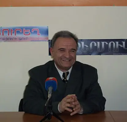 Կազմակերպչական լեգեոններ, գաղափարական հրետանի, Սուտիբեկիչ. մարքսիստը պատրաստվում է ընտրություններին