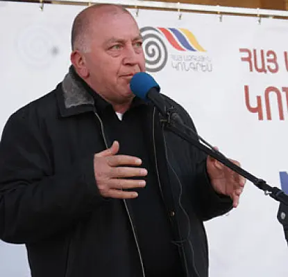 Սևանում կոչ են արել ընտրել նրան, ում հետ հնարավոր է «հետախուզության գնալ»