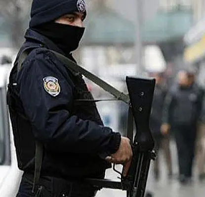В Турции подорвали полицейский участок