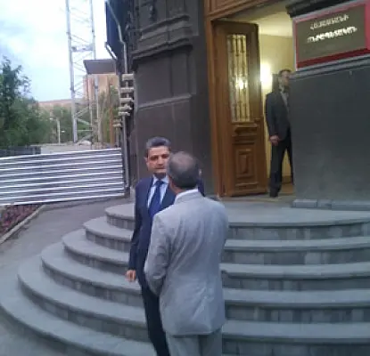 ՀՀԿ-ն պնդում է, որ պաշտոնների հարց չի քննարկել. Հովիկ Աբրահամյանը նիստին չկար