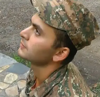 «Զինվոր, չձուլվես երբեք». «Չենք լռելու»-ն սոցիալական գովազդ է ներկայացրել (ՏԵՍԱՆՅՈՒԹ)