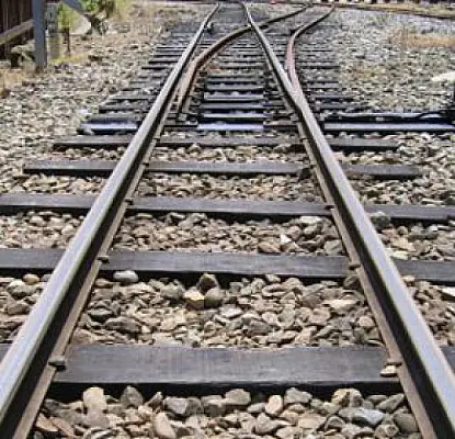 Ինչու է կինը գնացքի տակ ընկել. ականատեսները պնդում են, որ մեքենավարը մեղավոր չէ