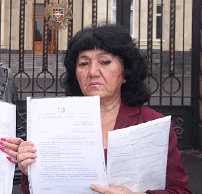 Мать обвиняемого Сержу Саргсяну: «Накажите «сафаровых», чтобы я поверила»