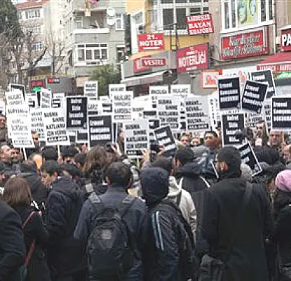 В Стамбуле требуют раскрыть убийства армян – акция