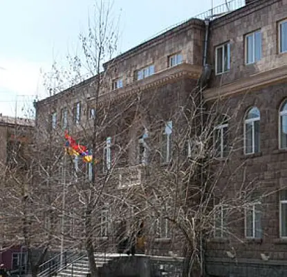 Կինը խոընդոտում էր ԿԸՀ-ի մոտ անցկացվող ակցիան. նրա վրա ուշադրություն չեն դարձրել