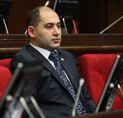 Депутат выбирает Сержа Саргсяна, но «не поддерживает»
