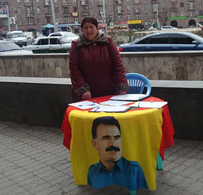 «Кто-то называет террористом». В Армении проходят акции в поддержку Оджалана