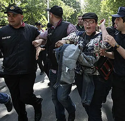 В Европарламенте обеспокоены насилием в отношении представителей ЛГБТ в Грузии