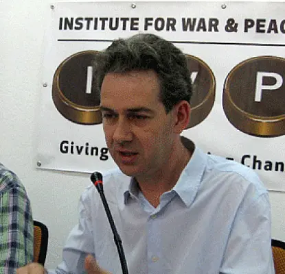 Томас де Ваал рассказал в Ереване о переизданной книге «Черный сад»