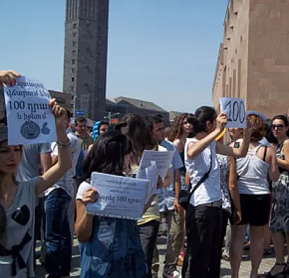 Ранение водителя не должно использоваться для ограничения деятельности активистов – заявление