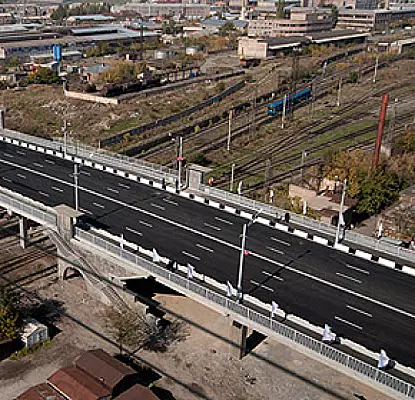 Երևանում երիտասարդ կնոջ ինքնասպանության փորձն ավարտվել է ծանր վնասվածքներով