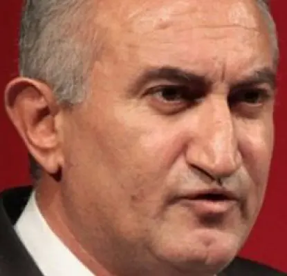 Արագածոտնի մարզպետը ոստիկանների է կանչել իր տանը գազի բալոններ գտնելուց հետո