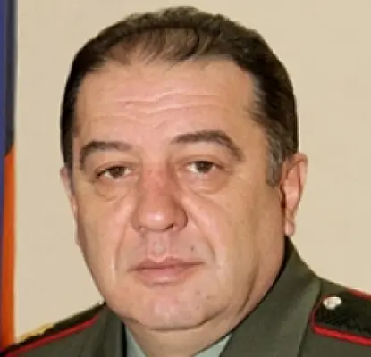 Уволенный за поставку в армию мяса буйвола генерал назначен замминистра обороны Армении