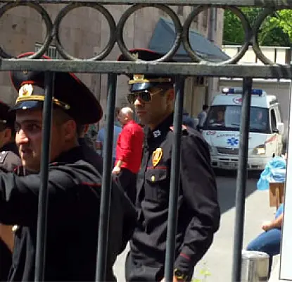 Эксперт: На трупе найденного в водохранилище армянского военнослужащего переломов нет