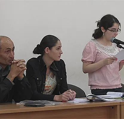 Суд отказал семье, устраненной с подмостков офиса Саргсяна в день визита Путина
