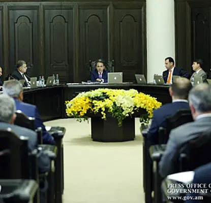 Отношения премьера Армении с руководителями силовых структур напряжены