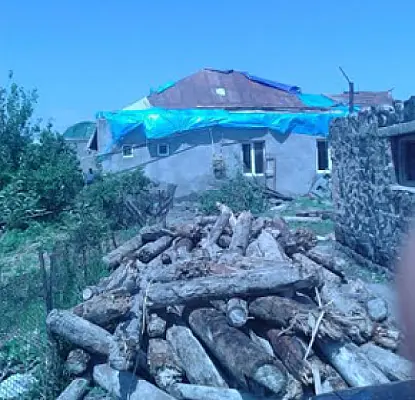 Премьера все нет: порядка 100 граждан собрались на подступе к армянскому Варденису